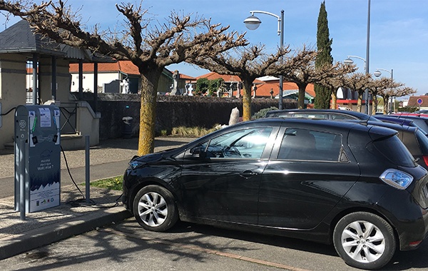 Mairie de Séméac - parking recharge des véhicules